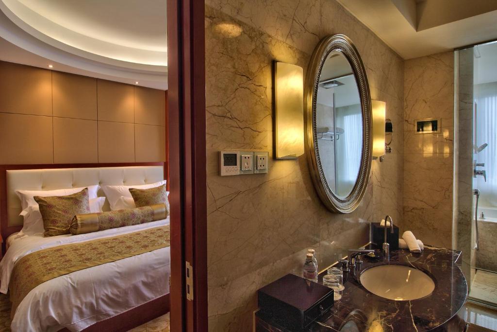 Citic Ningbo International Hotel Exteriör bild